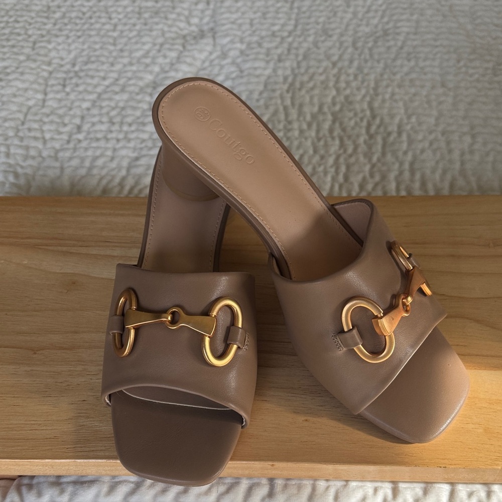 Stylish Tan Mules with Gold Detailing